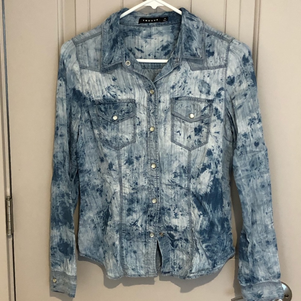 Trouve Chambray button down